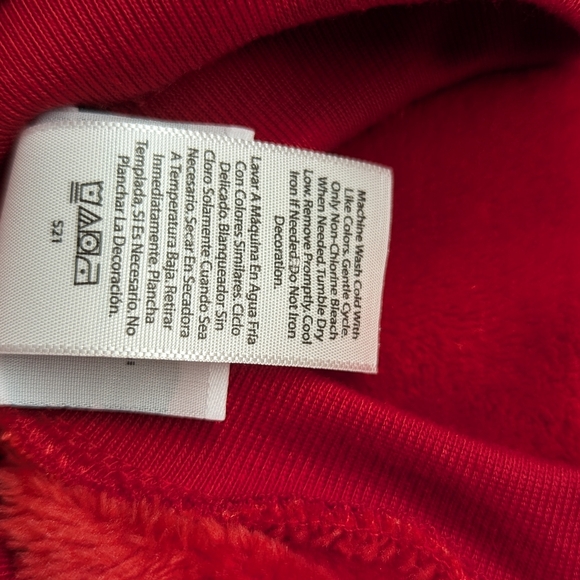 Disney Winnie the Pooh Christmas Holiday LS top size XL red yellow green - Picture 8 of 10